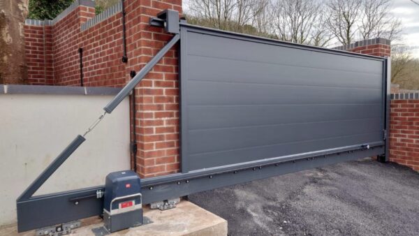 motor para portón corredizo BFT Ares BTA 500V